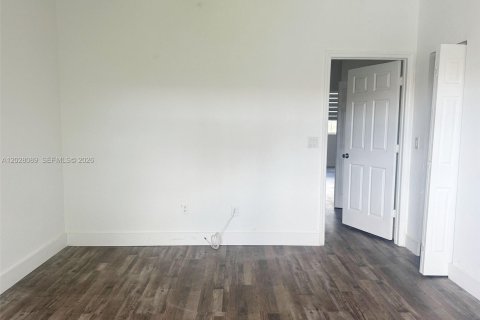 Townhouse in Homestead, Florida 3 bedrooms, 145.3 sq.m. № 2243298 - photo 14