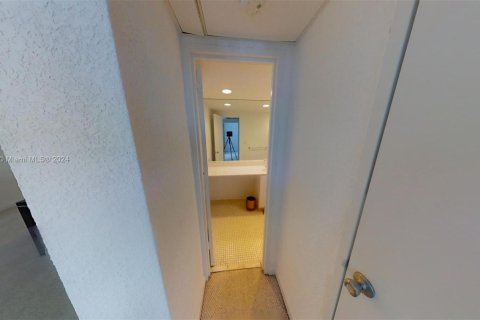Condominio en alquiler en Hollywood, Florida, 2 dormitorios, 109.44 m2 № 1865442 - foto 5