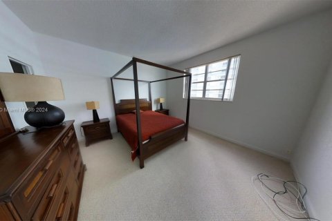 Condominio en alquiler en Hollywood, Florida, 2 dormitorios, 109.44 m2 № 1865442 - foto 7