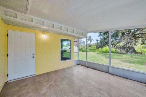 House in Nokomis, Florida 2 bedrooms, 107.02 sq.m. № 1893835 - photo 18