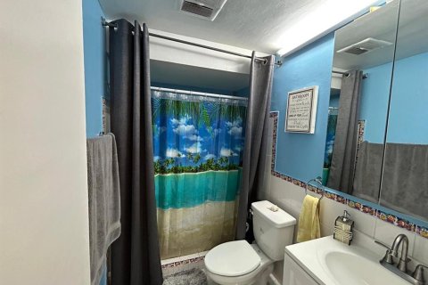 Copropriété à vendre à New Port Richey, Floride: 2 chambres, 77.2 m2 № 1722299 - photo 19