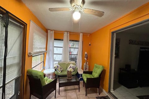 Copropriété à vendre à New Port Richey, Floride: 2 chambres, 77.2 m2 № 1722299 - photo 13