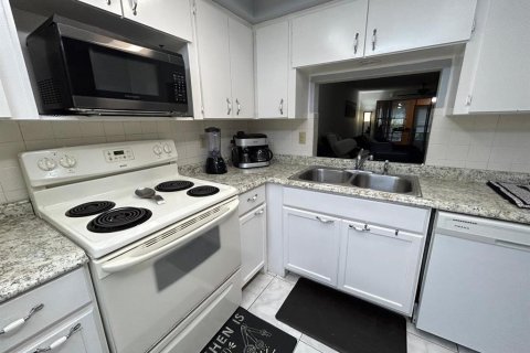 Copropriété à vendre à New Port Richey, Floride: 2 chambres, 77.2 m2 № 1722299 - photo 9