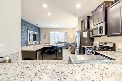 Casa en venta en Davenport, Florida, 5 dormitorios, 257.99 m2 № 1521011 - foto 7
