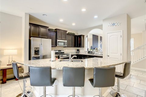 Casa en venta en Davenport, Florida, 5 dormitorios, 257.99 m2 № 1521011 - foto 13