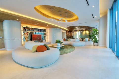 Condo in Miami, Florida, 4 bedrooms  № 2003046 - photo 3