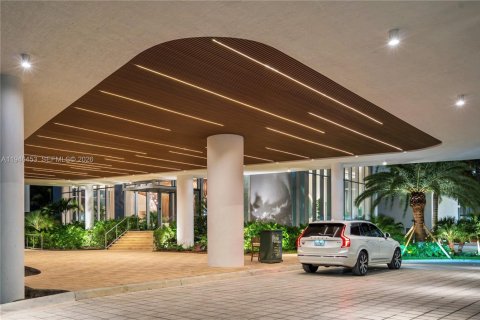 Condo in Miami, Florida, 4 bedrooms  № 2003046 - photo 8