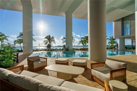 Condo in Miami, Florida, 4 bedrooms  № 2003046 - photo 7