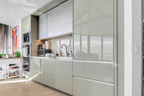 Copropriété à vendre à Sunny Isles Beach, Floride: 2 chambres, 158.77 m2 № 2153251 - photo 7