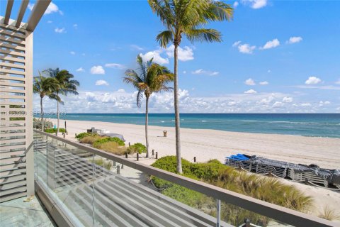 Copropriété à vendre à Sunny Isles Beach, Floride: 2 chambres, 158.77 m2 № 2153251 - photo 14