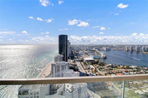 Copropriété à vendre à Sunny Isles Beach, Floride: 2 chambres, 158.77 m2 № 2153251 - photo 12