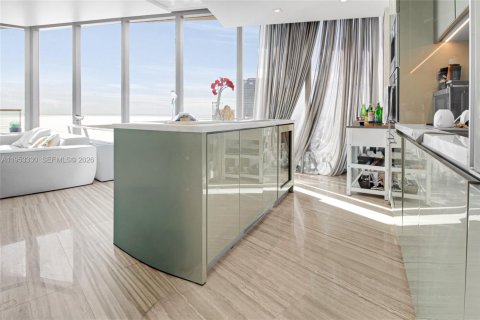 Copropriété à vendre à Sunny Isles Beach, Floride: 2 chambres, 158.77 m2 № 2153251 - photo 5