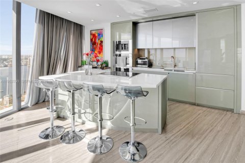 Copropriété à vendre à Sunny Isles Beach, Floride: 2 chambres, 158.77 m2 № 2153251 - photo 6