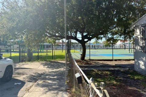 Купить виллу или дом в Майами, Флорида 2 спальни, 82.03м2, № 2010044 - фото 6