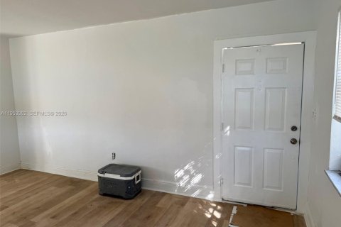 Купить виллу или дом в Майами, Флорида 2 спальни, 82.03м2, № 2010044 - фото 29