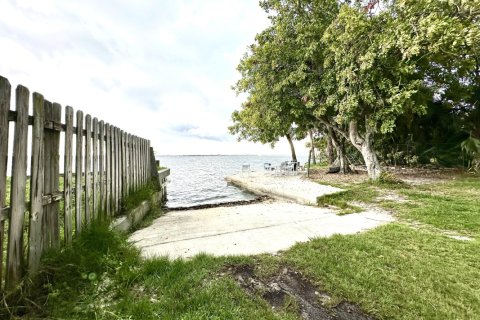 Villa ou maison à vendre à Melbourne Beach, Floride: 3 chambres, 197.42 m2 № 1180637 - photo 1