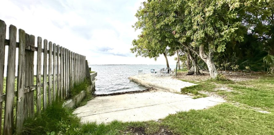 Villa ou maison à Melbourne Beach, Floride 3 chambres, 197.42 m2 № 1180637