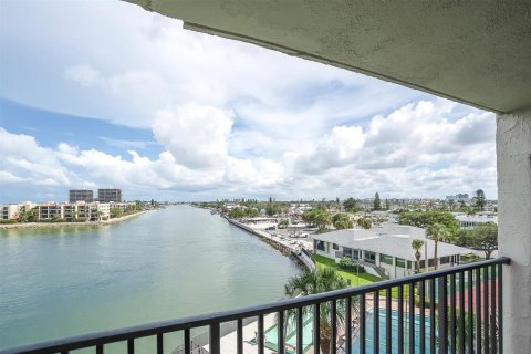 Copropriété à vendre à Saint Pete Beach, Floride: 2 chambres, 107.77 m2 № 1675251 - photo 21
