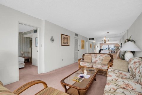 Copropriété à vendre à Saint Pete Beach, Floride: 2 chambres, 107.77 m2 № 1675251 - photo 5