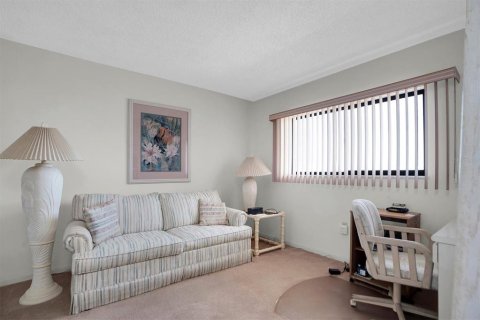 Copropriété à vendre à Saint Pete Beach, Floride: 2 chambres, 107.77 m2 № 1675251 - photo 12