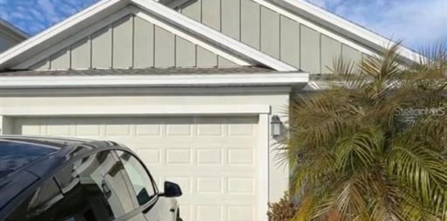House in Davenport, Florida 3 bedrooms, 133.04 sq.m. № 2166561
