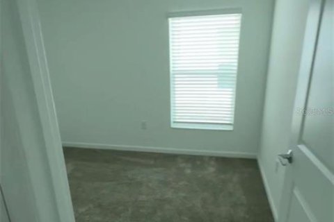 House in Davenport, Florida 3 bedrooms, 133.04 sq.m. № 2166561 - photo 9
