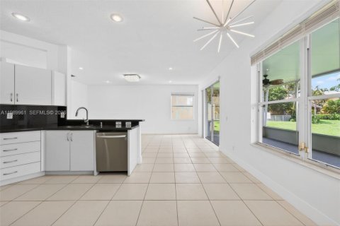 Casa en venta en Boca Raton, Florida, 4 dormitorios, 237.09 m2 № 2052507 - foto 8