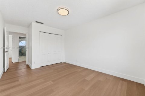 Casa en venta en Boca Raton, Florida, 4 dormitorios, 237.09 m2 № 2052507 - foto 19