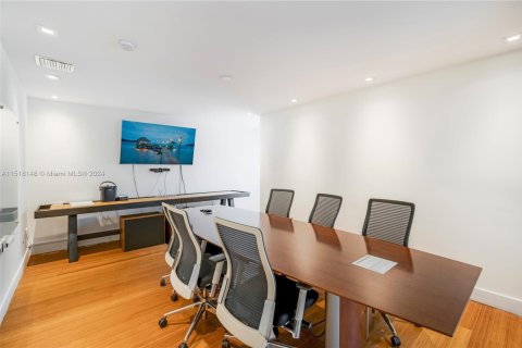 Commercial property in Key Biscayne, Florida № 1729991 - photo 10