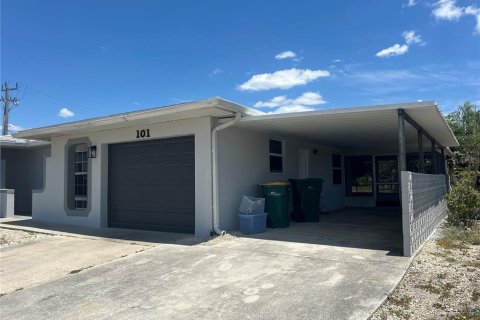 House in Port Charlotte, Florida 3 bedrooms, 163.04 sq.m. № 1670787 - photo 3