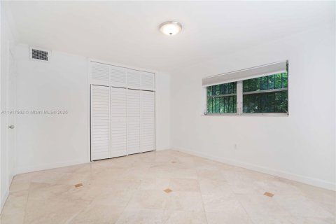 Copropriété à louer à Miami Beach, Floride: 2 chambres, 76.55 m2 № 1972622 - photo 11