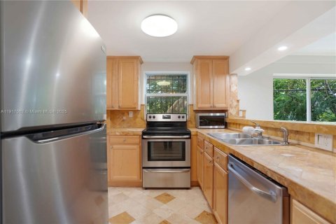 Copropriété à louer à Miami Beach, Floride: 2 chambres, 76.55 m2 № 1972622 - photo 6