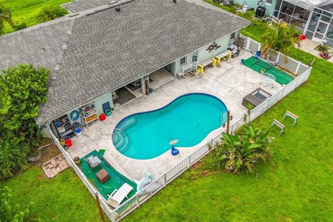 Casa en venta en Port Charlotte, Florida, 3 dormitorios, 152.17 m2 № 1902035 - foto 2