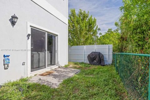 Touwnhouse à louer à Homestead, Floride: 4 chambres, 178.74 m2 № 1940800 - photo 21