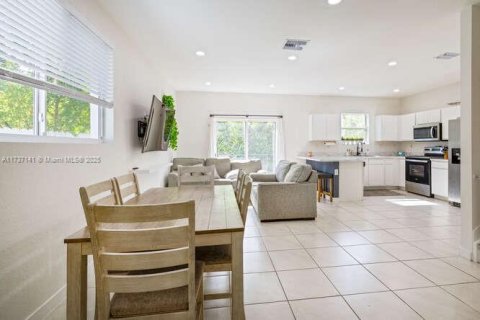 Touwnhouse à louer à Homestead, Floride: 4 chambres, 178.74 m2 № 1940800 - photo 15