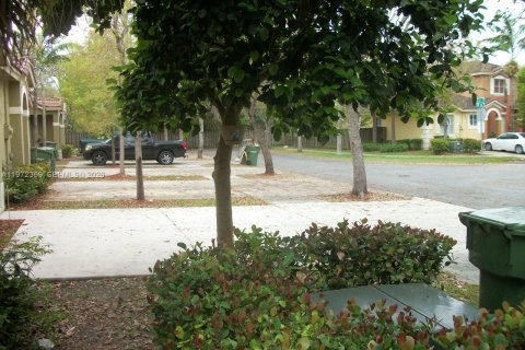 Купить таунхаус в Хомстед, Флорида 3 спальни, 110.46м2, № 2032992 - фото 5