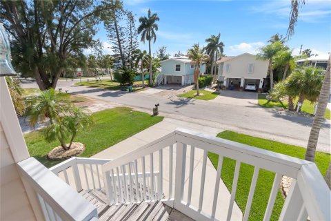 Casa en venta en Holmes Beach, Florida, 3 dormitorios, 144.56 m2 № 2231230 - foto 6