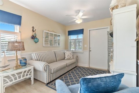 Casa en venta en Holmes Beach, Florida, 3 dormitorios, 144.56 m2 № 2231230 - foto 9