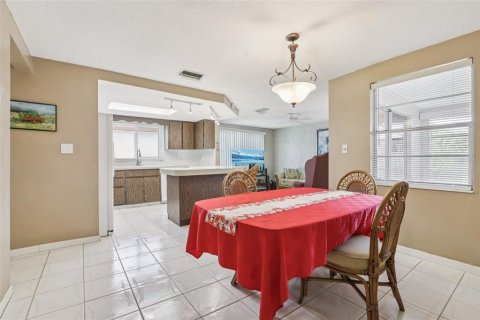 Casa en venta en Holiday, Florida, 2 dormitorios, 133.97 m2 № 1780917 - foto 19