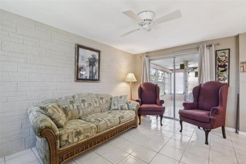 Casa en venta en Holiday, Florida, 2 dormitorios, 133.97 m2 № 1780917 - foto 13