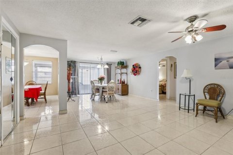 Casa en venta en Holiday, Florida, 2 dormitorios, 133.97 m2 № 1780917 - foto 15