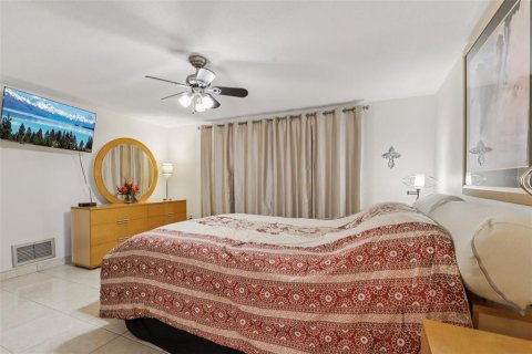 Casa en venta en Holiday, Florida, 2 dormitorios, 133.97 m2 № 1780917 - foto 28