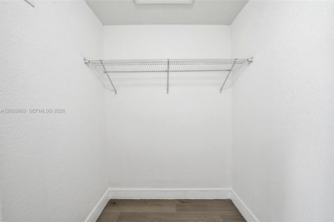 Villa ou maison à vendre à Hialeah, Floride: 3 chambres, 103.12 m2 № 2069421 - photo 21