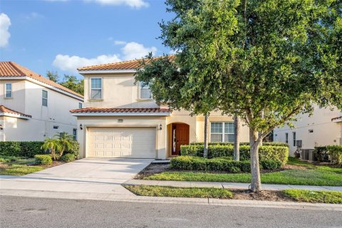 House in Davenport, Florida 9 bedrooms, 372.72 sq.m. № 1732361 - photo 22