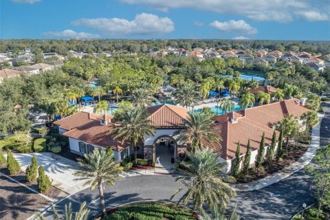 House in Davenport, Florida 9 bedrooms, 372.72 sq.m. № 1732361 - photo 5