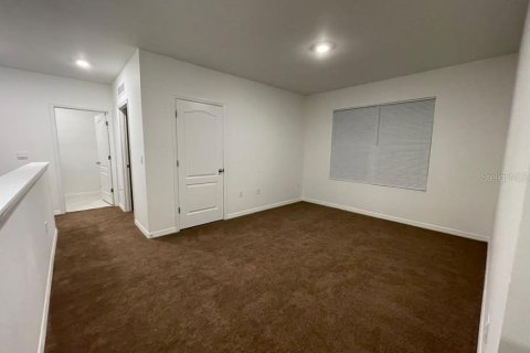 Villa ou maison à vendre à Deltona, Floride: 5 chambres, 241.64 m2 № 2415460 - photo 13