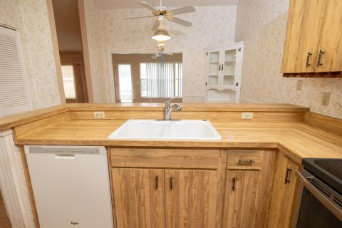 Condo in Sarasota, Florida, 2 bedrooms  № 1561070 - photo 18