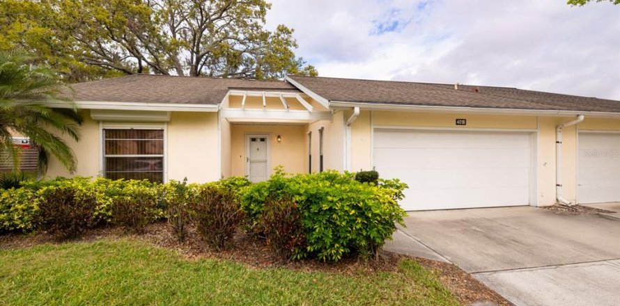 Condominio en Sarasota, Florida, 2 dormitorios № 1561070