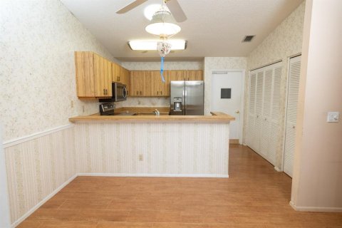 Condo in Sarasota, Florida, 2 bedrooms  № 1561070 - photo 13