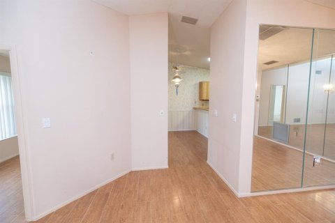 Condo in Sarasota, Florida, 2 bedrooms  № 1561070 - photo 10
